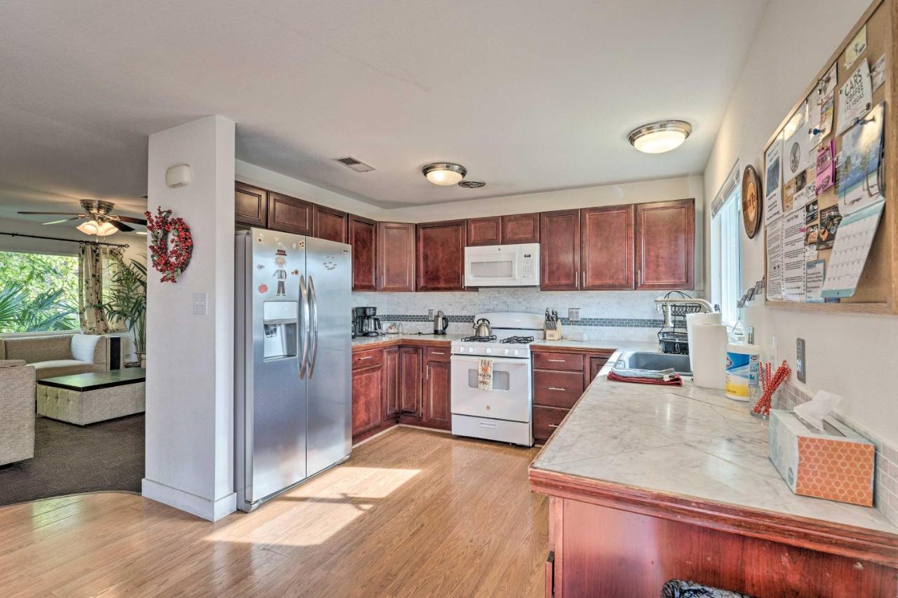 Vegas Oasis Home With Pool And Spa 7 Miles To Strip لاس فيغاس المظهر الخارجي الصورة